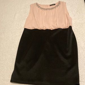NWOT Dorothy Perkins blush pink & black Cocktail Dress w/jewel neckline Size 16